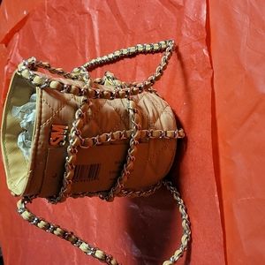 Steve Madden Bquench Crossbody water bag